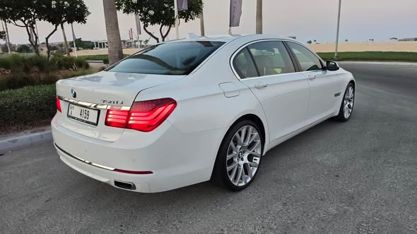 بي إم دبليو 750 2014 - صورة 3