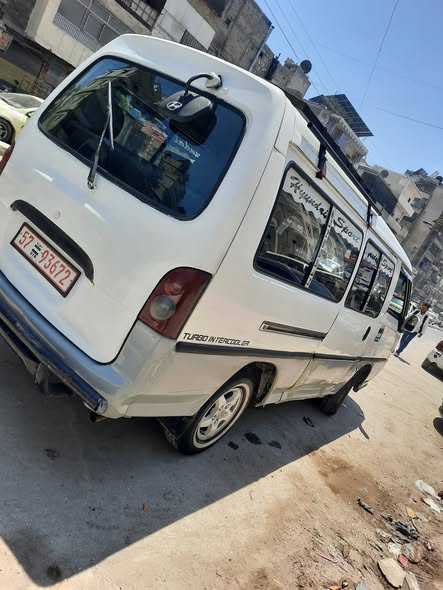 هيونداي H-1 2001 - صورة 2