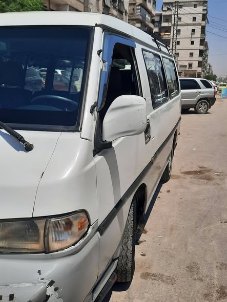 هيونداي H-1 2001 - صورة 3