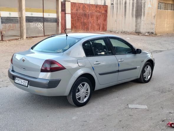 رينو ميغان 2006 - صورة 4