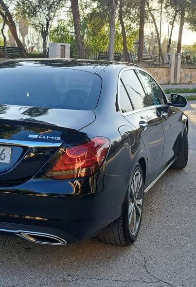 مرسيدس C300 2020 - صورة 3