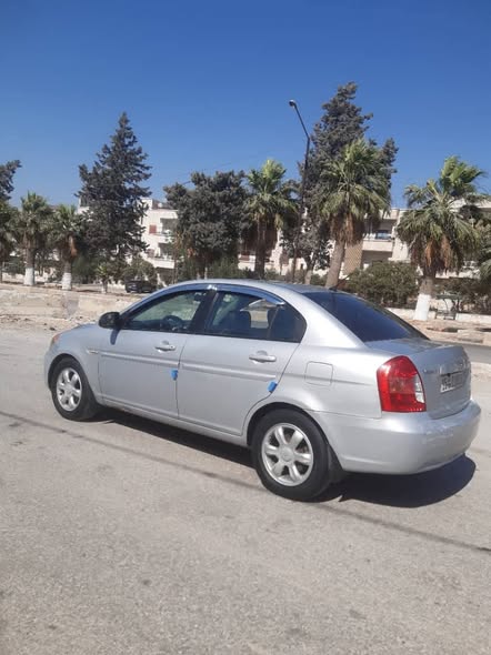 هيونداي فيرنا 2006 - صورة 2