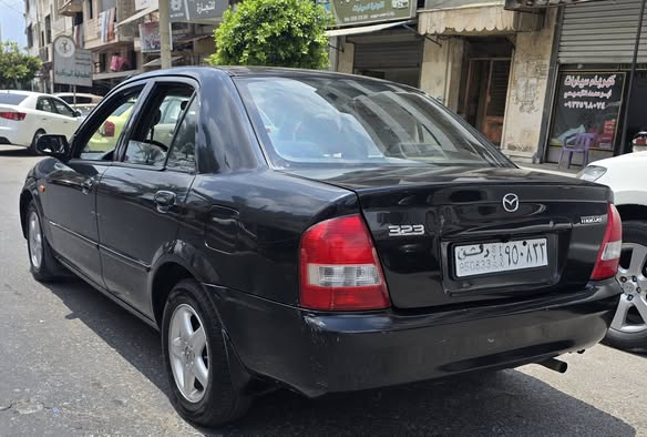 مازدا 323 2003 - صورة 2