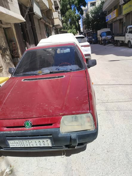 سكودا Pickup 1994 - صورة 3