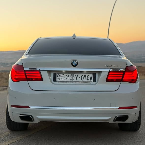 بي إم دبليو 740li 2010 - صورة 2