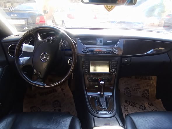 مرسيدس CLS350 2007 - صورة 2