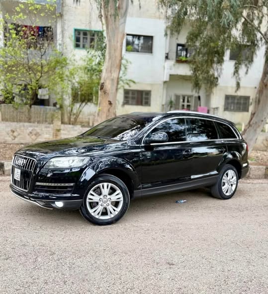 أودي Q7 2010 - صورة 1