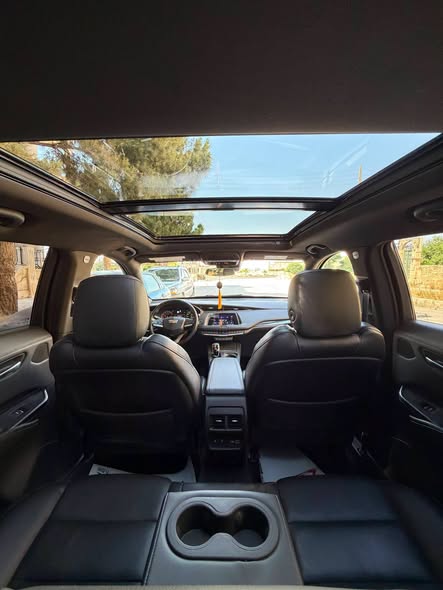 كاديلاك XT4 2023 - صورة 5