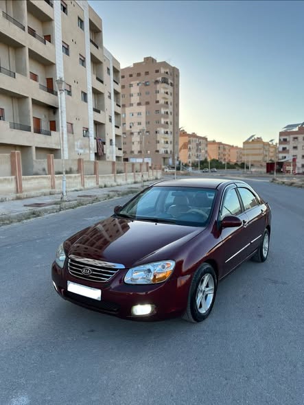 كيا سيراتو 2006 - صورة 4