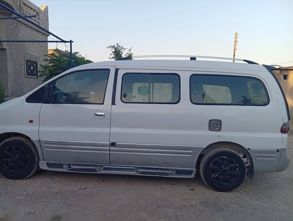 هيونداي H-1 2006 - صورة 5