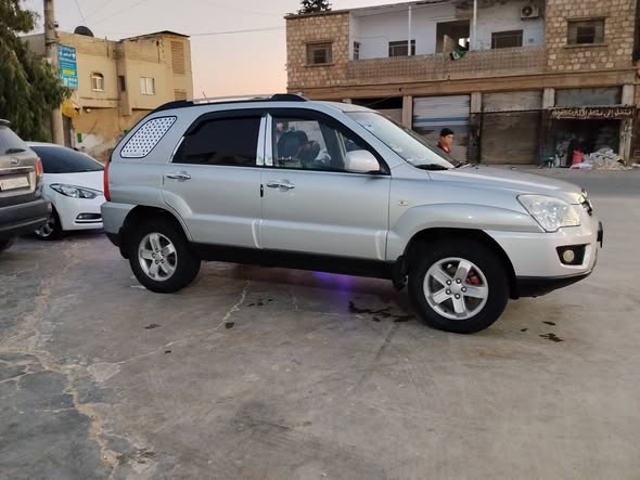 كيا سبورتاج 2008 - صورة 1