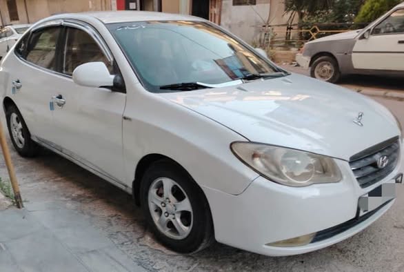هونداي افانتي 2009 - صورة 3