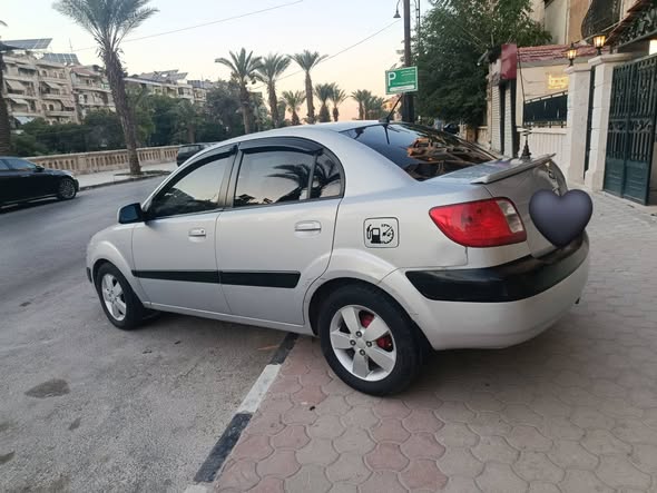 كيا ريو 2008 - صورة 2