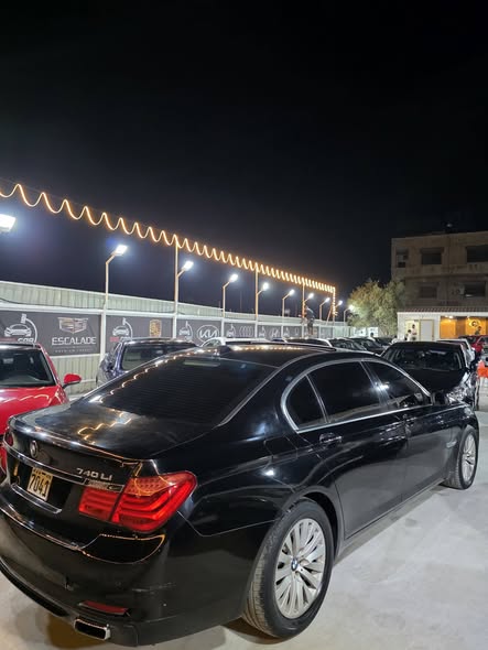 بي ام دبليو 740 2011 - صورة 5