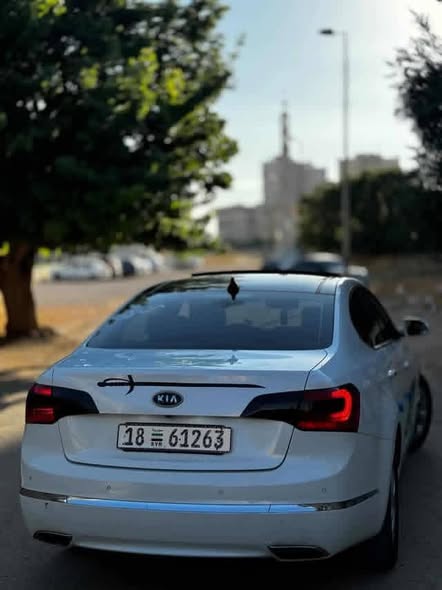 كيا كادينزا 2012 - صورة 2