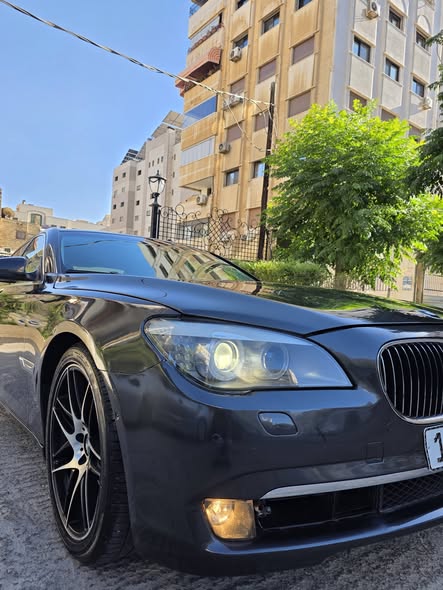 بي ام دبليو 740 2012 - صورة 3