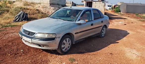 اوبل فيكترا 2000 - صورة 1