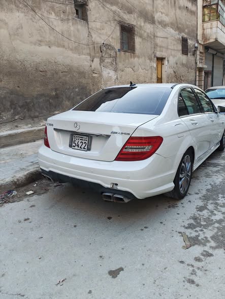 مرسيدس c300 2011 - صورة 1