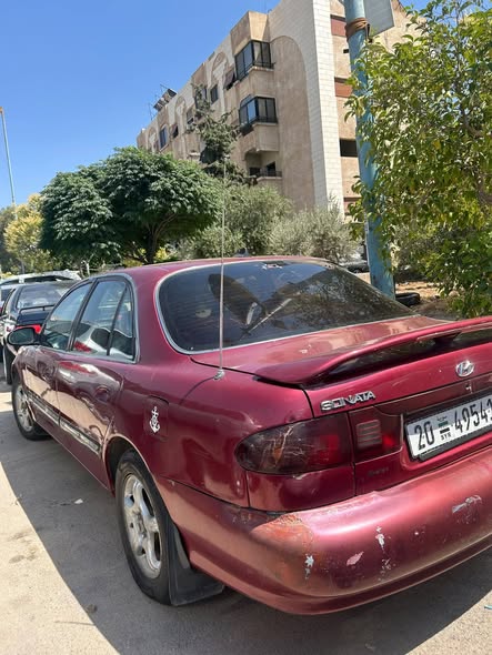 هيونداي سوناتا 1995 - صورة 2