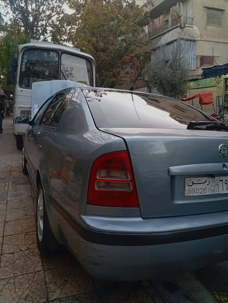 سكودا اوكتافيا 2001 - صورة 3