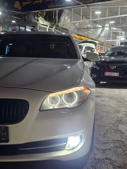 بي إم دبليو 535i 2012 - صورة 3