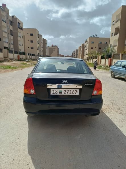 هونداي إكسنت 2005 - صورة 2