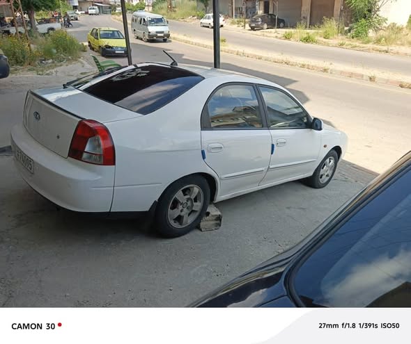 كيا شوما 2003 - صورة 2