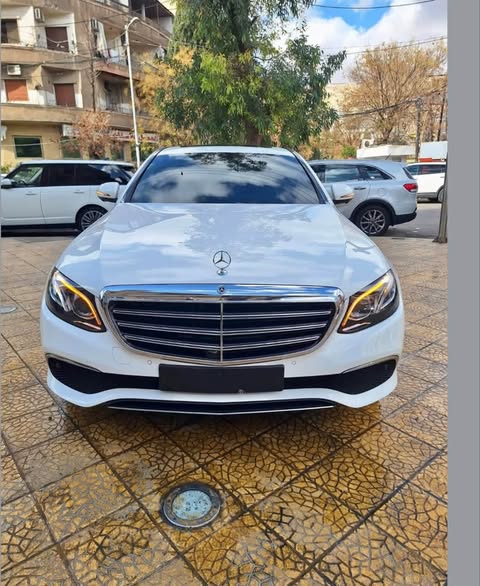 مرسيدس E300 2018 - صورة 3