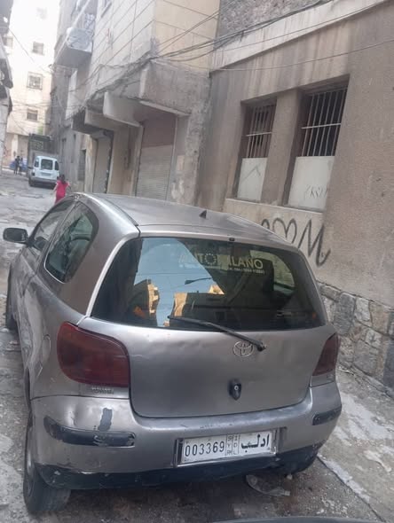 تويوتا يارس 2000 - صورة 3