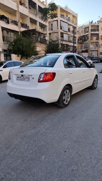 كيا ريو 2011 - صورة 2