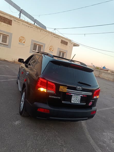 كيا سورينتو 2012 - صورة 2