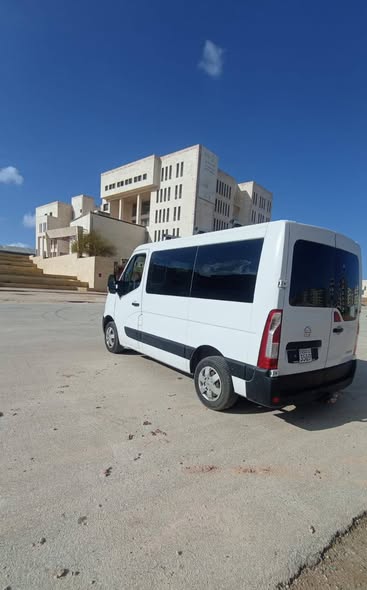 نيسان أورفان 2015 - صورة 4