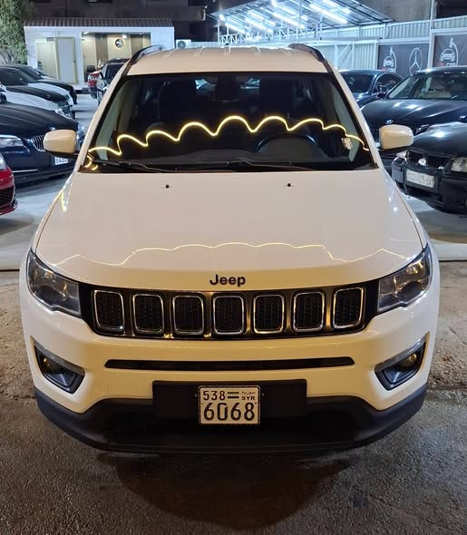 جيب كومباس 2020 - صورة 1