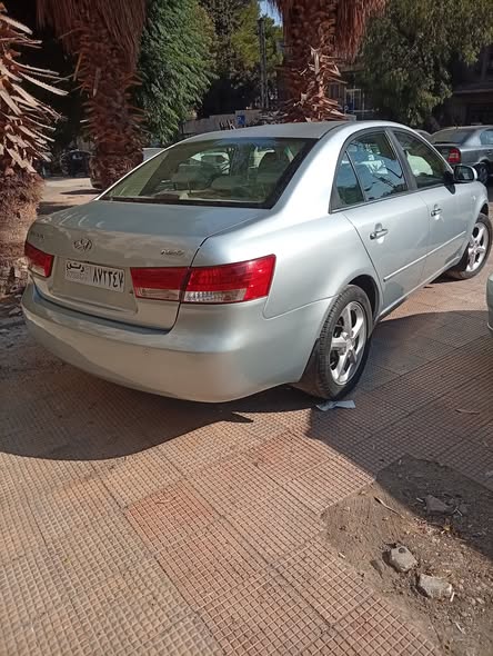 هيونداي سوناتا 2005 - صورة 3