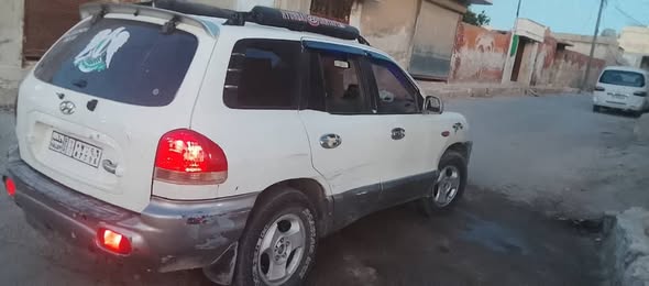هيونداي سنتافي 2001 - صورة 3