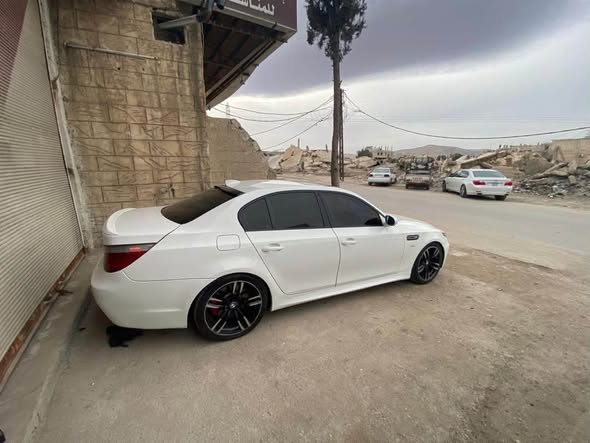 بي إم دبليو 550 2007 - صورة 4