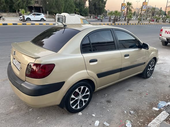 كيا ريو 2009 - صورة 2