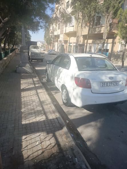 كيا ريو 2011 - صورة 4