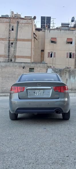 كيا فورتي 2011 - صورة 2