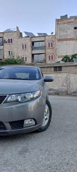 كيا فورتي 2011 - صورة 5