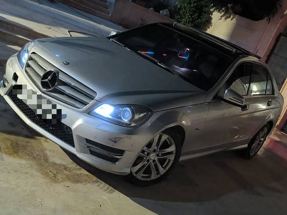 مرسيدس C220 2012 - صورة 1