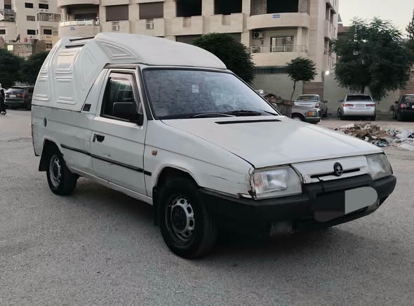 سكودا بيك أب 1995 - صورة 2