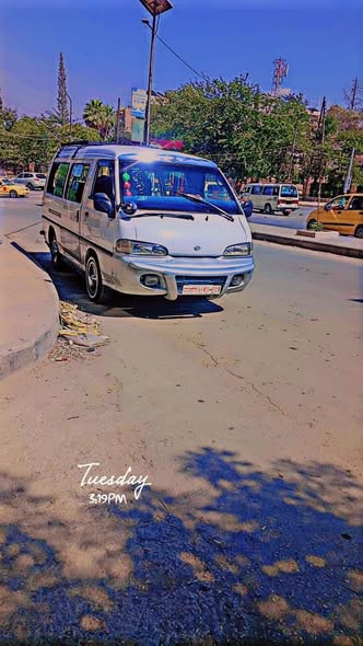 هونداي H-1 1998 - صورة 1