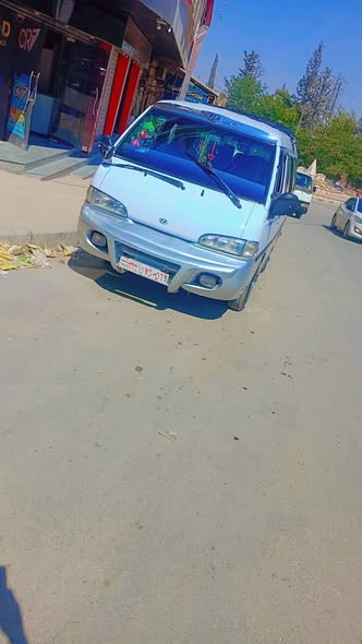 هونداي H-1 1998 - صورة 2