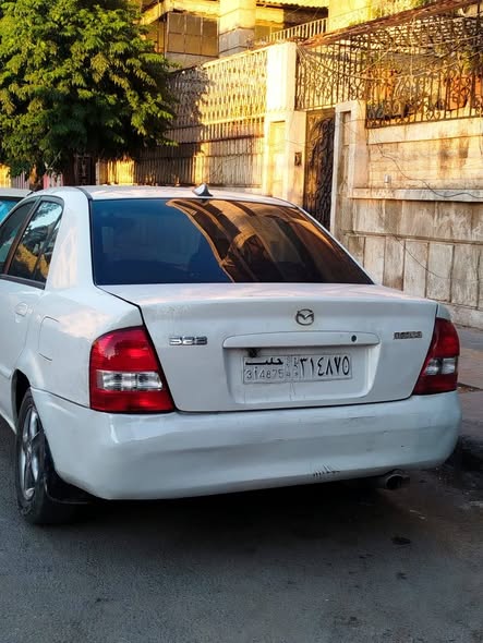 مازدا 323 2002 - صورة 2