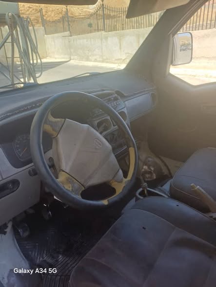 سكودا Pickup 1994 - صورة 5