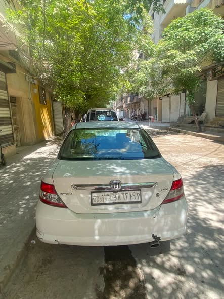 هوندا سيتي 2004 - صورة 2