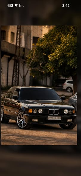 بي إم دبليو 735i 1988 - صورة 2