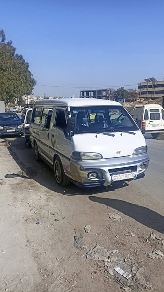 هيونداي اتش 100 1998 - صورة 1