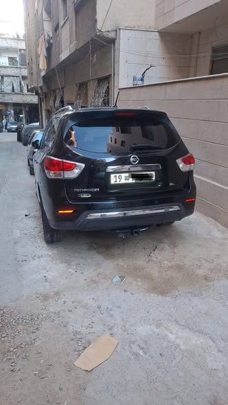 نيسان باثفندر 2013 - صورة 2